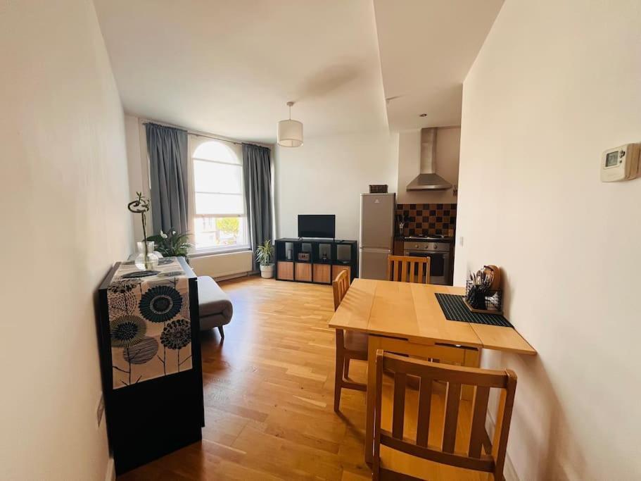 Charming 1 Bedroom Flat In Finsbury Park Londra