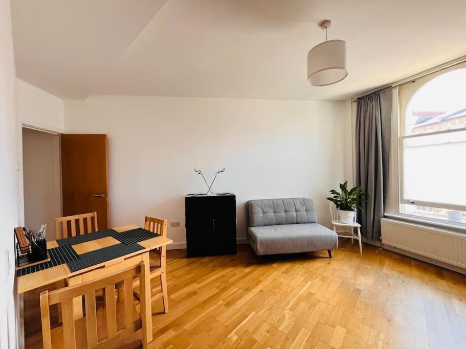 Charming 1 Bedroom Flat In Finsbury Park